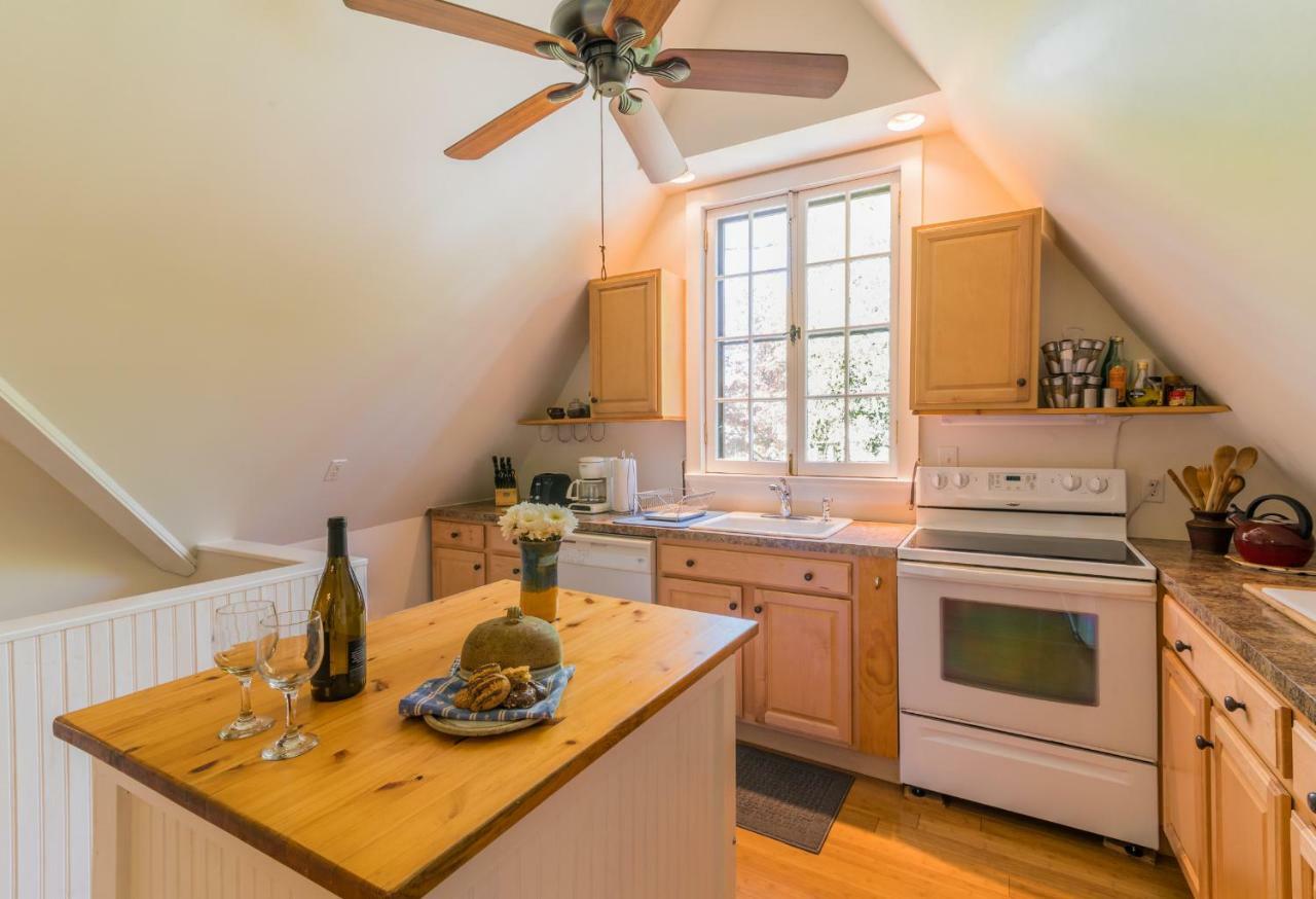 The Carriage House Loft Kingston Exterior foto